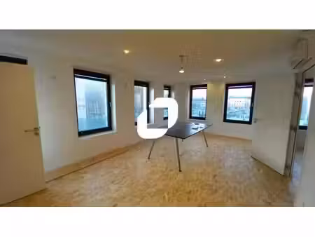 location bureaux 190m²