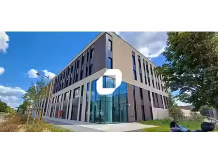 location bureaux versailles 78000 551m² à 1960m²