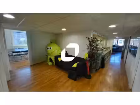 location bureaux 204m²