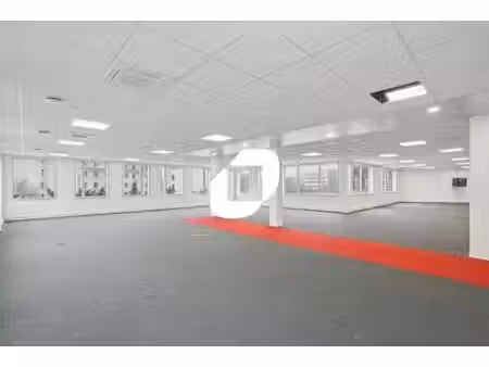 location bureaux villepinte 93420 126m² à 2014m²