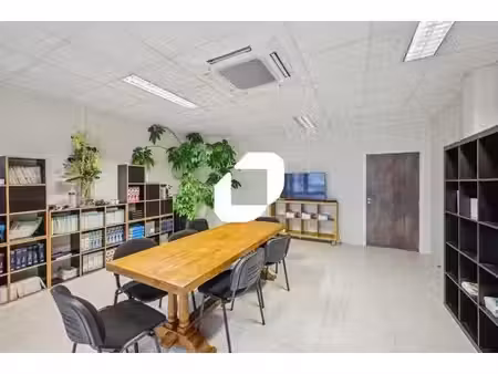 location bureaux les essarts-le-roi 78690 122m² à 495m²