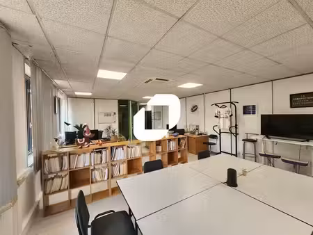 location bureaux saint germain en laye 78100 71m²