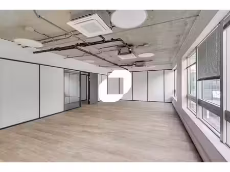 location bureaux saint ouen 93400 348m² à 1258m²