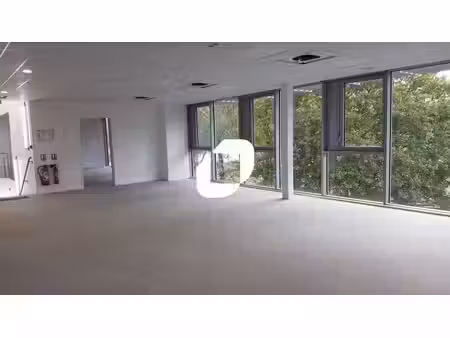 location bureaux limay 78520 184m² à 766m²
