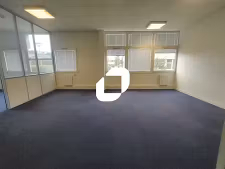 location bureaux bievres 91570 50m² à 100m²