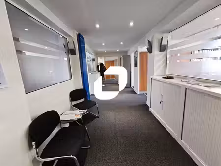 location bureaux versailles 78000 15m² à 160m²
