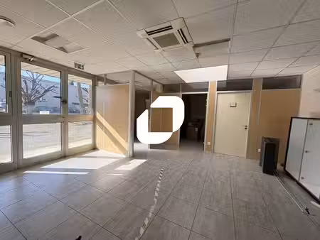 location bureaux les clayes sous bois 78340 523m²