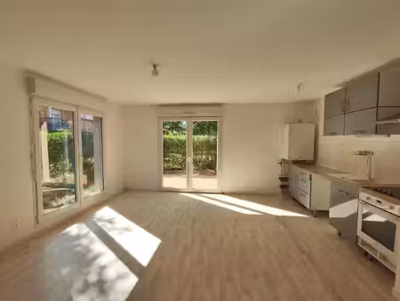 location appartement 4 pièces 79m² st benoit 86280