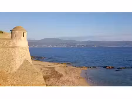 vente locaux professionnels 4 pièces 72 m² à ajaccio (20000)  29 000 €