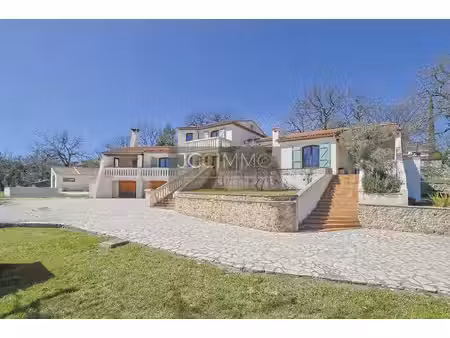 achat maison 7 pièces 232m² gareoult 83136