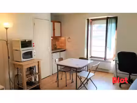 thabor - oberthur - studio meublé 19m² - parking proche st vincent