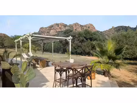 achat maison 4 pièces 160m² roquebrune sur argens 83520