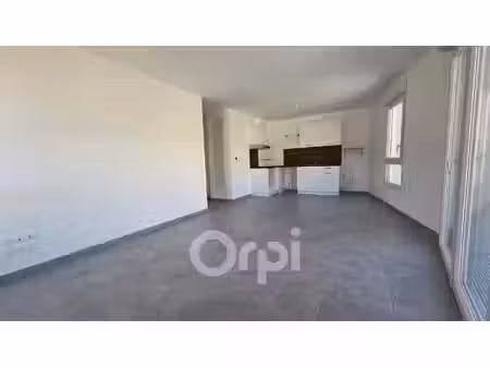 location appartement 3 pièces 59 m² à clermont-ferrand (63100)