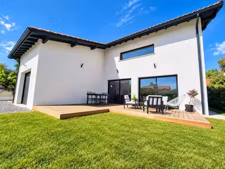 vente maison 4 pièces 134 m² à urcuit (64990)  598 000 €