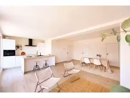 appartement te koop in kapellen met 2 slaapkamers
