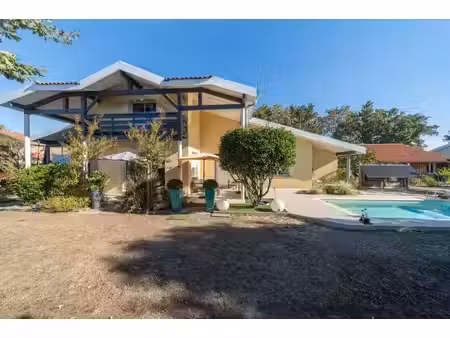 vente maison 5 pièces 185 m² biscarrosse (40600)