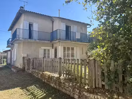 vente maison 4 pièces 105 m² à turgon (16350)  96 300 €