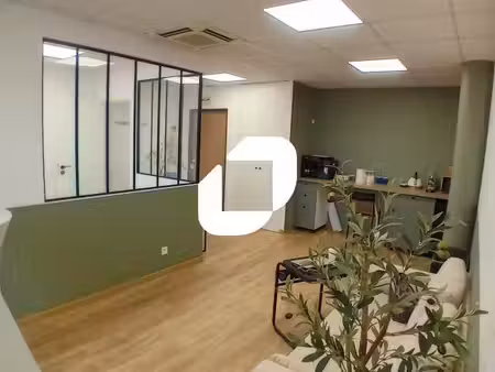 vente bureaux bussy-saint-georges 77600 64m²