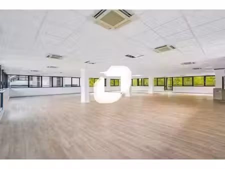 vente bureaux la garenne colombes 92250 156m² à 467m²