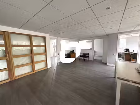 vente bureaux 200m²