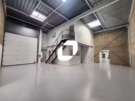 vente local d’activités plaisir 78370 177m²