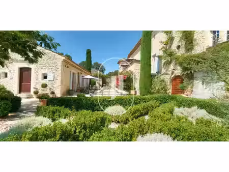 propriété avec piscine et jardin labastide-de-virac (07)