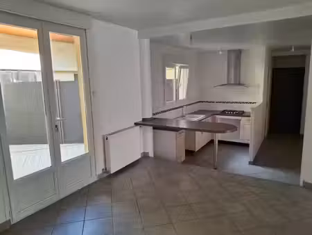location appartement 4 pièces 116 m² à saint-amand-les-eaux (59230)