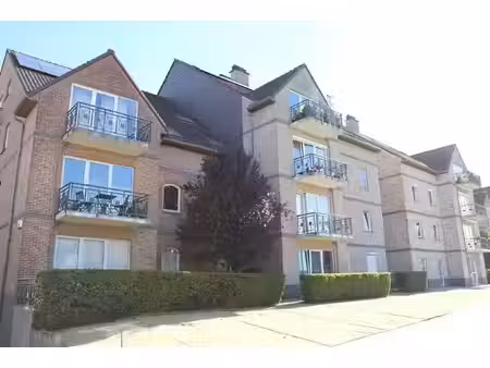 appartement rez-de-chaussée 2ch avec terrasse & garage