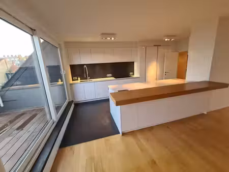 penthouse 188m²  4 chambres  sdb  sdd  terrasses sur 25m²