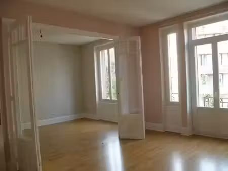 location appartement 3 pièces 82 m² à clermont-ferrand (63000)