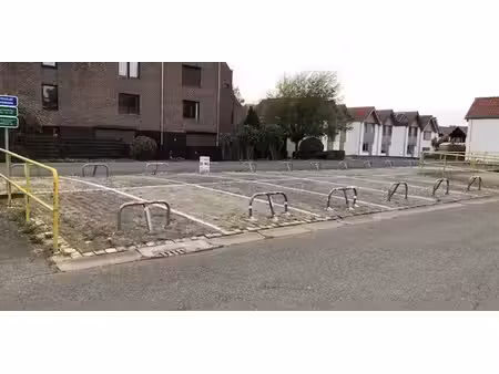 garage à louer à nieuwpoort pour € 85