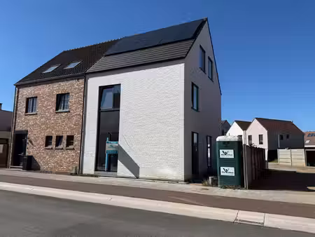 huis te koop in morkhoven met 3 slaapkamers