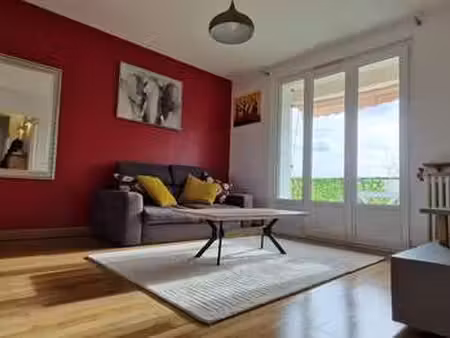 location appartement 3 pièces à nantes (44000) : à louer 3 pièces / 70m² nantes