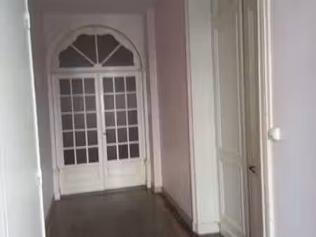 location appartement t1 à angoulême (16000) : à louer t1 / 26m² angoulême