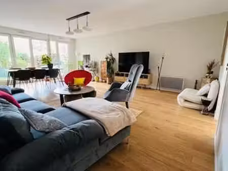location appartement 3 pièces à châtenay-malabry (92290) : à louer 3 pièces / 84m² châtena