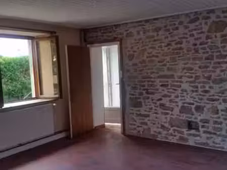 location appartement 4 pièces à saint-gorgon-main (25520) : à louer 4 pièces / 92m² saint-