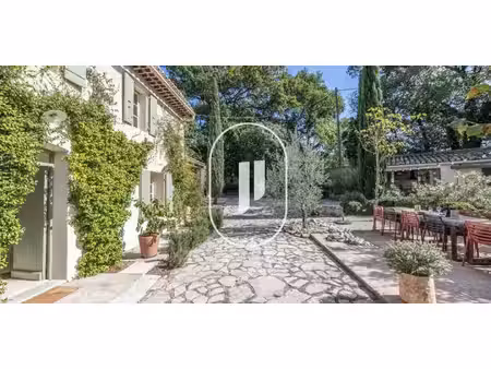 maison avec piscine et terrasse saint-roman-de-malegarde (84)