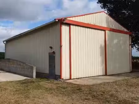 hangar à vendre