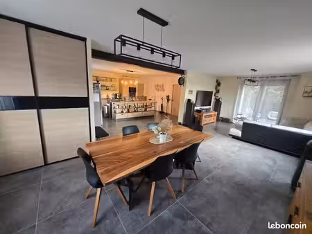 maison entièrement rénovée orgon