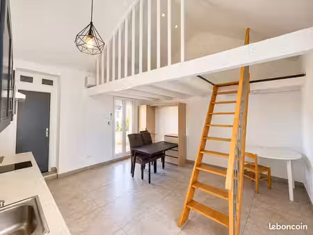 1 duplex avec mezzanine – 30 47 m² au sol – climatisation – balcon terrasse
