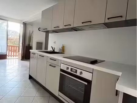 t2 meuble centre ville 3* parking balcon