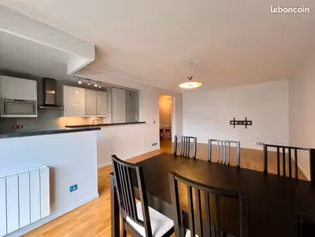 appartement 3 pièces 70m² avec parking et terrasse 14m²