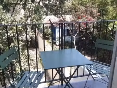 loue charmant appartement de 58m²  3 pièces  entièrement refait à neuf