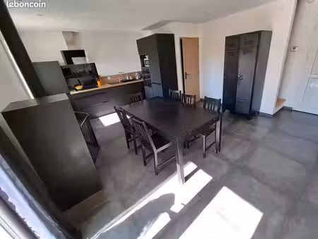 à louer – appartement avec jardin et terrasse en plein centre