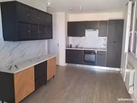 vaulx en velin village - appartement 72 m2 equipé