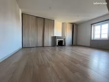 location appartement traversant 90 m2 rue de thizy