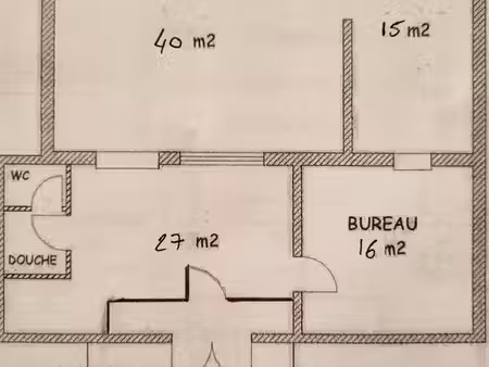 a louer local 100 m2