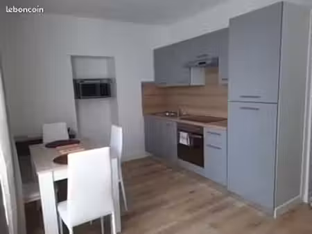 f2 meublé état neuf centre bourron-marlotte