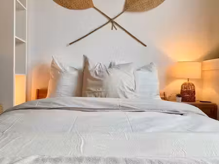 t1 meublé cosy refait à neuf - centre/gare de tours - dispo mi-novembre