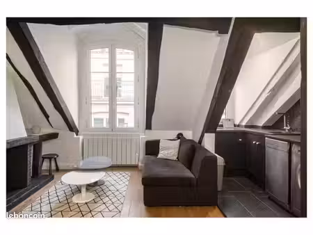 petit duplex quartier montorgueil - bourse